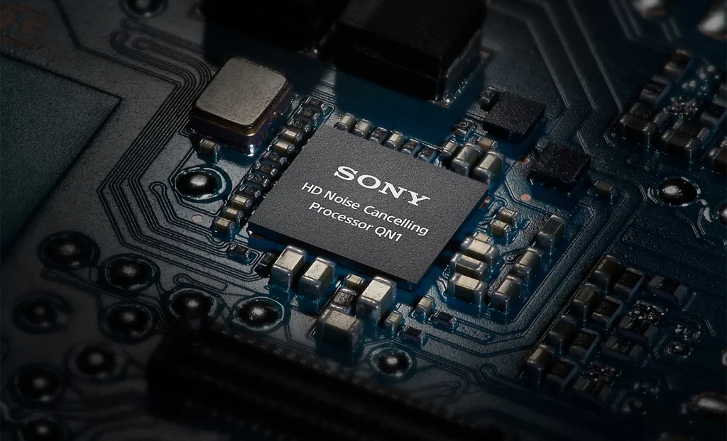 Chip xử lý chồng ồn QN1 của Sony WH-1000XM4